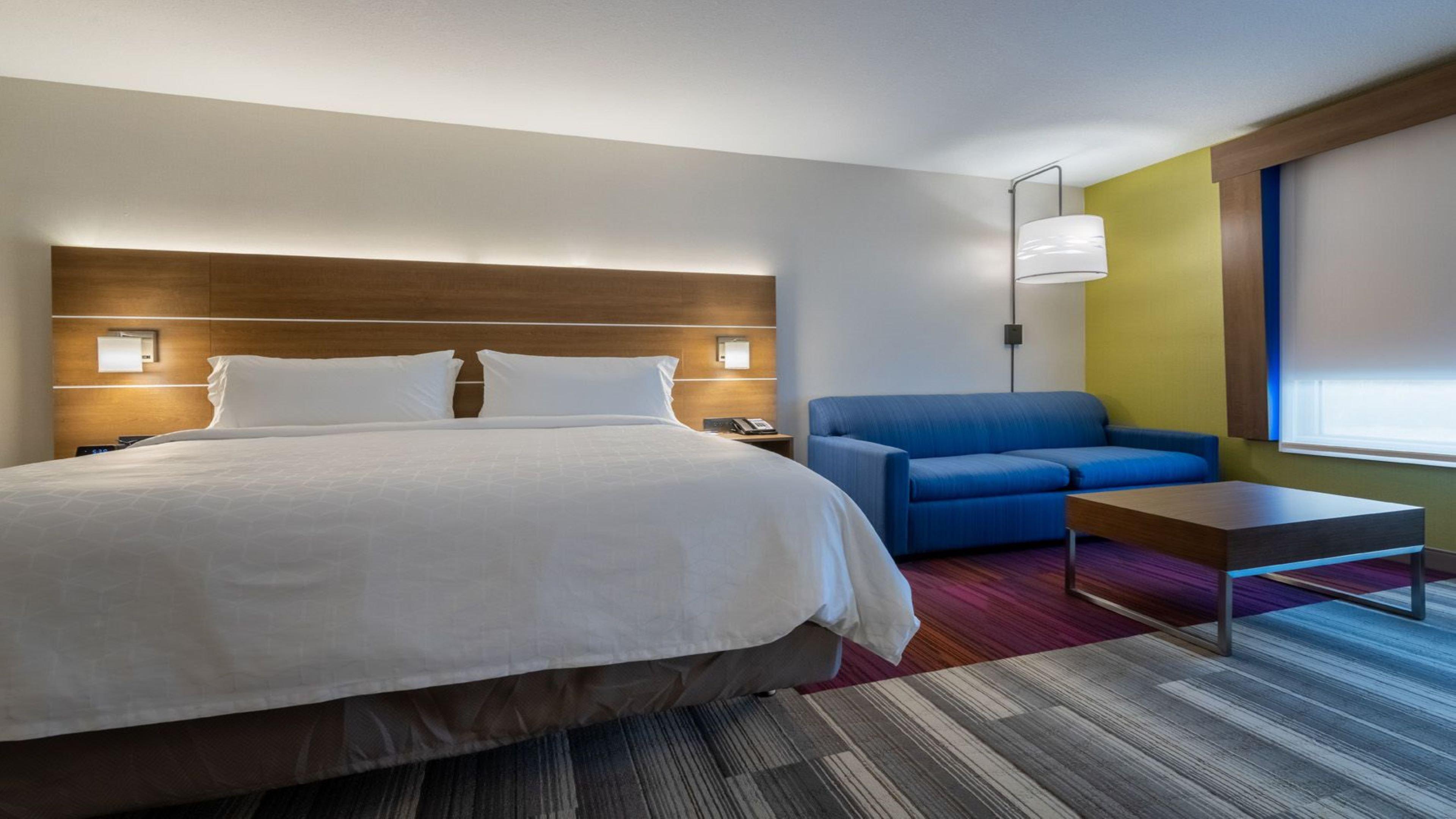 Express & - By Ihg